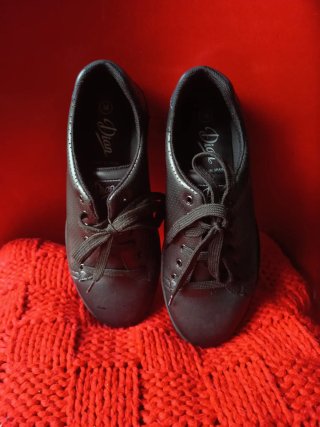 Zapatillas negras con cordones