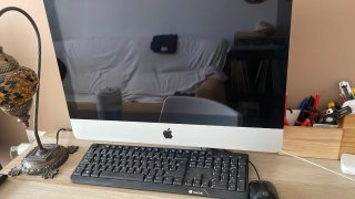 Apple iMac 230