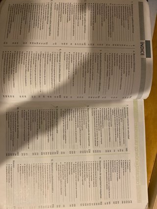 Un libro de automatismos industriales
