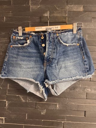 Shorts Vaqueros Desgastados