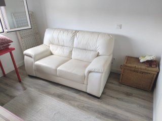 Sofá Polo Divani de piel blanco