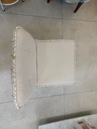 Silla tapizada madera beige