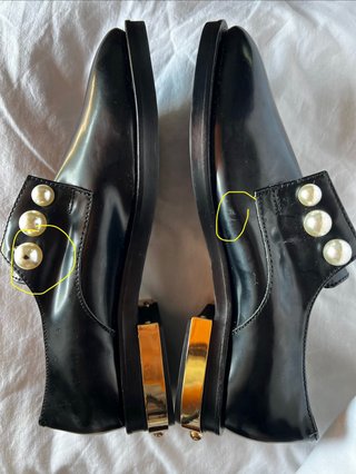 Scarpe nere con perle e tacco dorato R&L Firenze