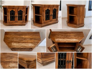 Mueble rústico de madera con puertas