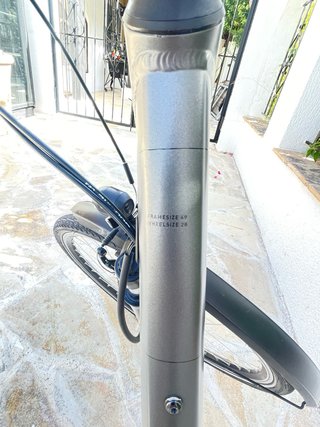 Bicicleta CUBE 28” Talla 49 Shimano 7v