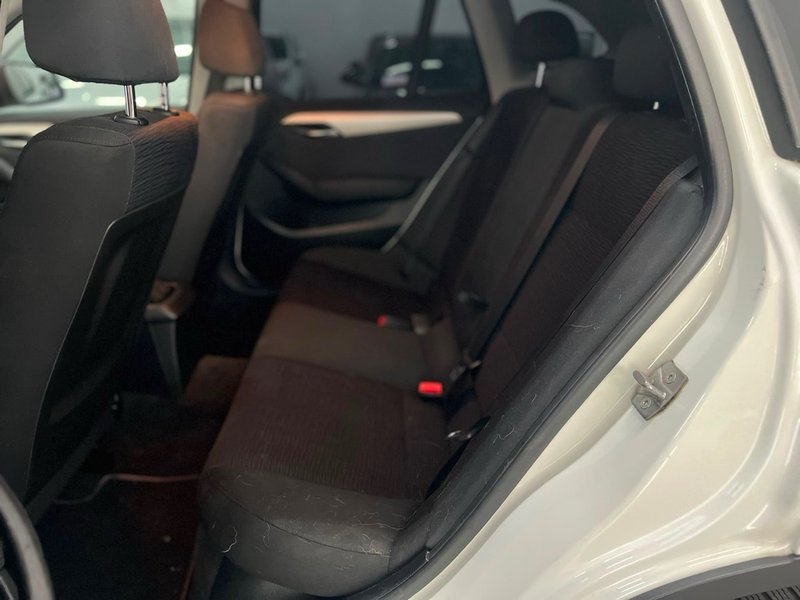 BMW X1 sDrive 18i (E84) 2014, foto 11