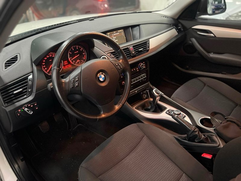 BMW X1 sDrive 18i (E84) 2014, foto 9