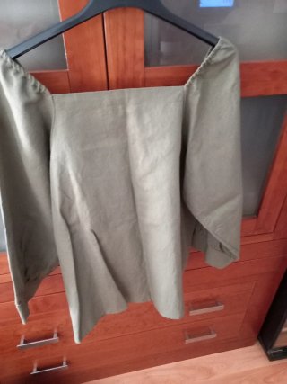 Blusa verde oliva talla 44