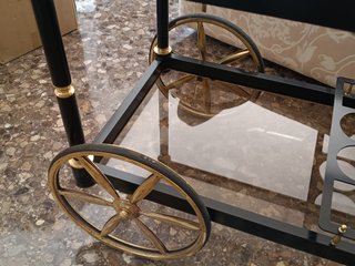 Mesa camarera botellero cristal y metal