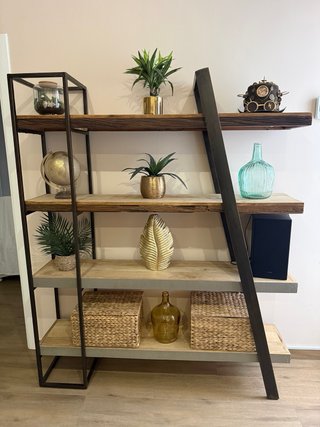 Estantería madera y hierro