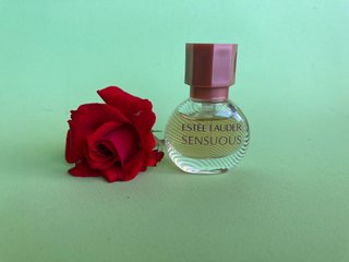 Miniatura Perfume SENSUOUS, de Estée Lauder