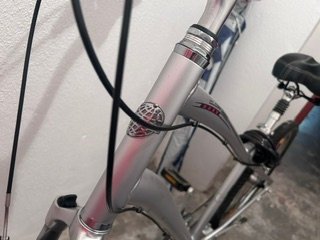 Bicicleta Specialized Globe, reparar camara rueda