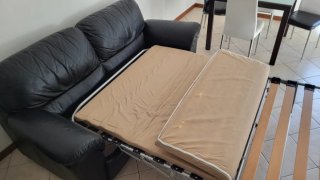 Divano letto in pelle nero Chateau d'Ax