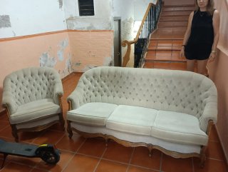 Sofá Luis XIV Beige Tapizado Tela