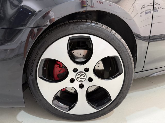 Volkswagen Golf 2.0 TSI 210cv DSG 6 vel GTI
