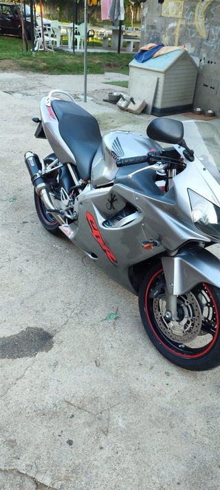 Honda CBR 600F Gris/Roja