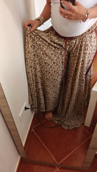 Falda/pantalón larga estampada NUEVA