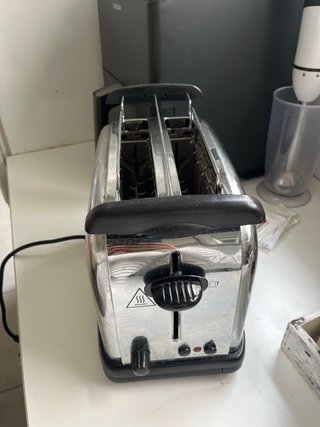 Tostadora Russell Hobbs Cromada