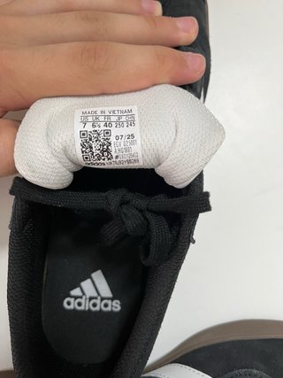 Adidas negras y blancas talla 40