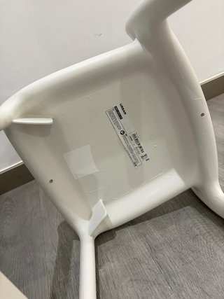 Silla alta blanca para niños