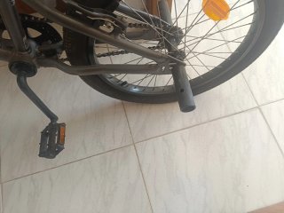Bici BMX gris