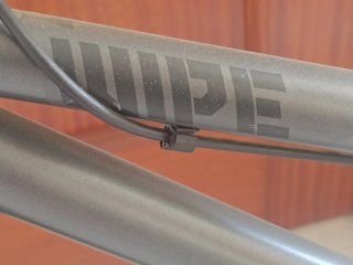 Bici BMX gris