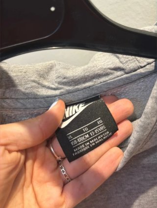 Sudadera Nike Gris
