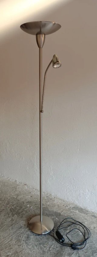 Lampara de pie