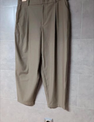 Pantalón ancho marrón