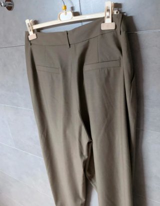 Pantalón ancho marrón