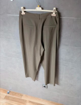 Pantalón ancho marrón