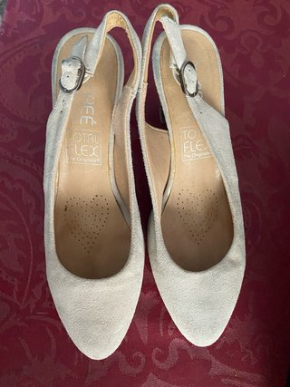 Zapatos de ante beige, talla 38