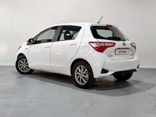 Toyota Yaris 1.5 100H Active 74 kW (100 CV)