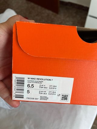 Zapatillas Nike Negras y Blancas Nuevas