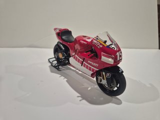 Moto GP Ducati 1/12 Sete Gibernau