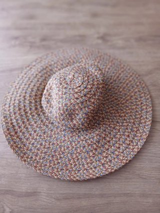 Dos Sombreros de playa de paja nuevos