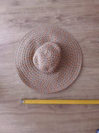 Dos Sombreros de playa de paja nuevos