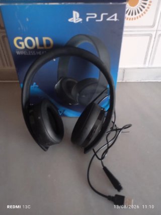 Auriculares Inalámbricos Gold PS4