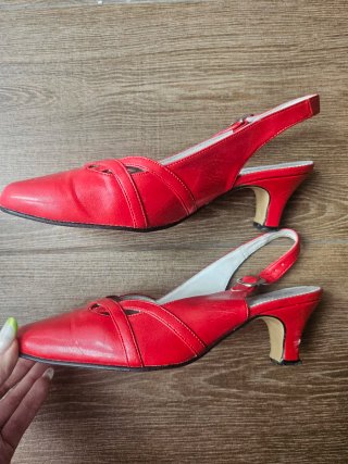 Zapatos vintage piel Rivera rojos