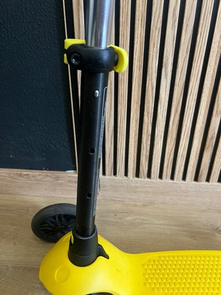 Patinete infantil amarillo