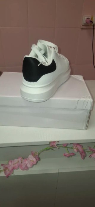 Zapatillas deportivas hombre blancas y negras