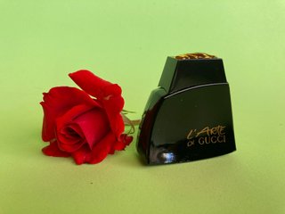 Miniatura Perfume L'ARTE, de Gucci