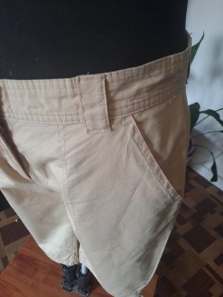 Bermuda cargo deportiva Quechua beige