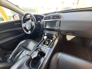 Jaguar XE 2016