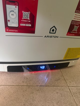 Termo Eléctrico Ariston Velis Wi-Fi 80L
