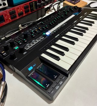 Donner Essential L1 + KB-32M Sintetizador