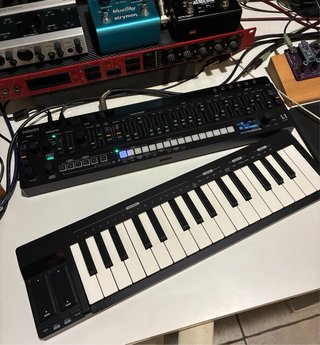 Donner Essential L1 + KB-32M Sintetizador