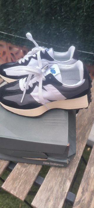 Zapatillas New Balance Mujer Negras y Blancas