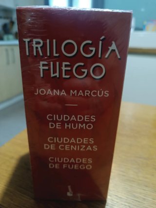 Trilogía Fuego de Joana Marcus