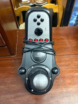 Volante Logitech G27 con Pedales y Palanca